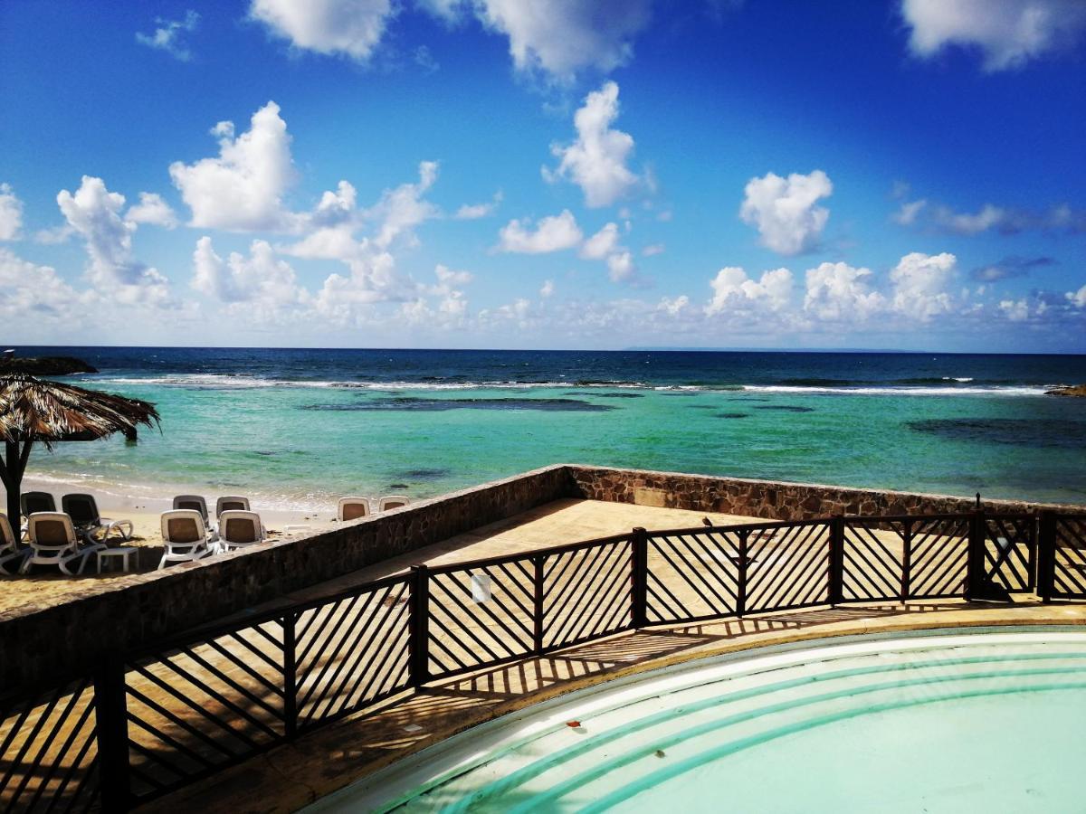 Studio Vue Mer Piscine Plage Kaz Punch Manganao Chez Julie Saint-Francois  Eksteriør billede
